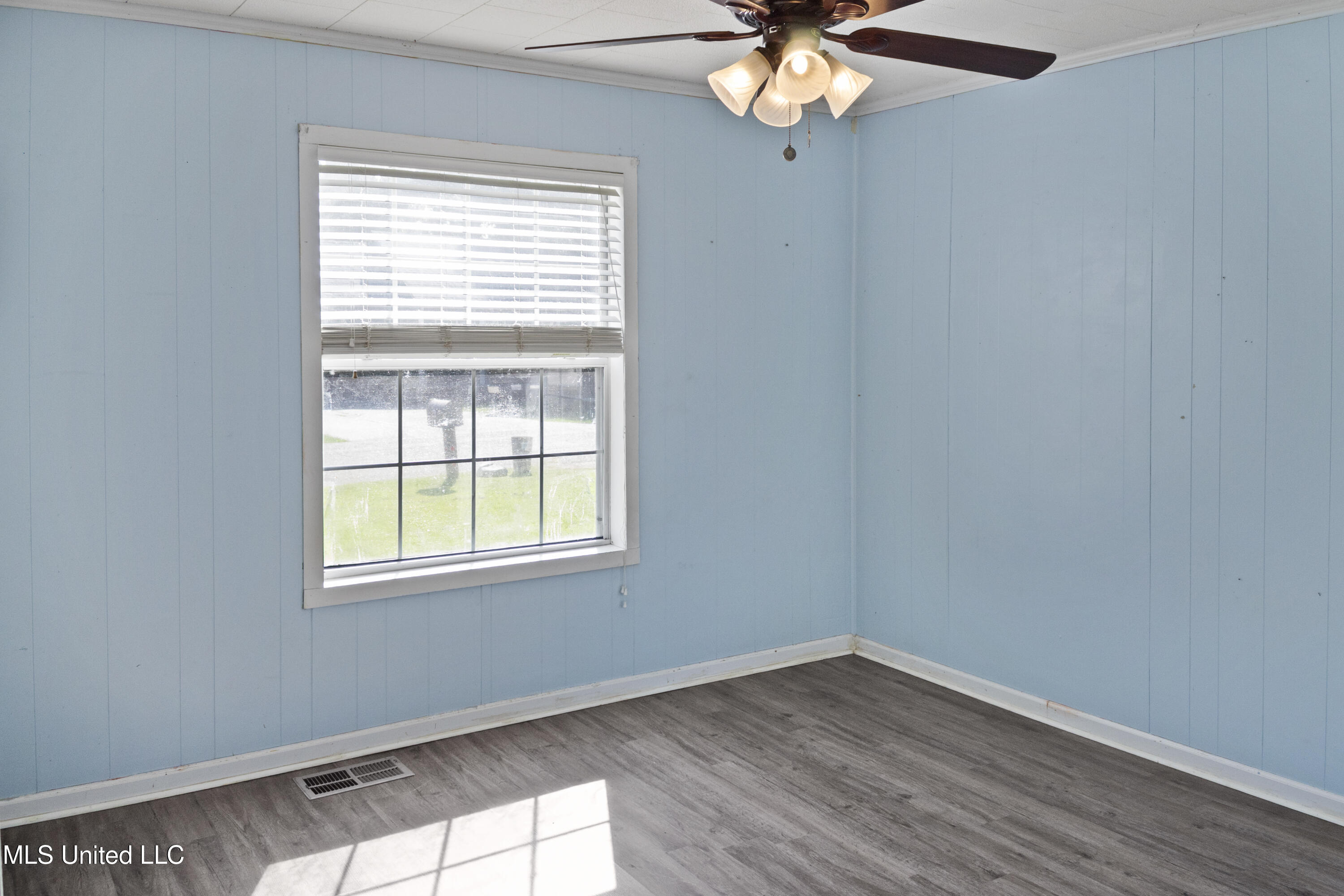 515 Lakeview Avenue McComb, MS 39648 - Photo 15 of 27 15