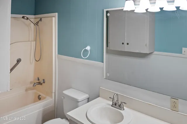 $129,500 | 515 Lakeview Avenue, McComb, MS 39648