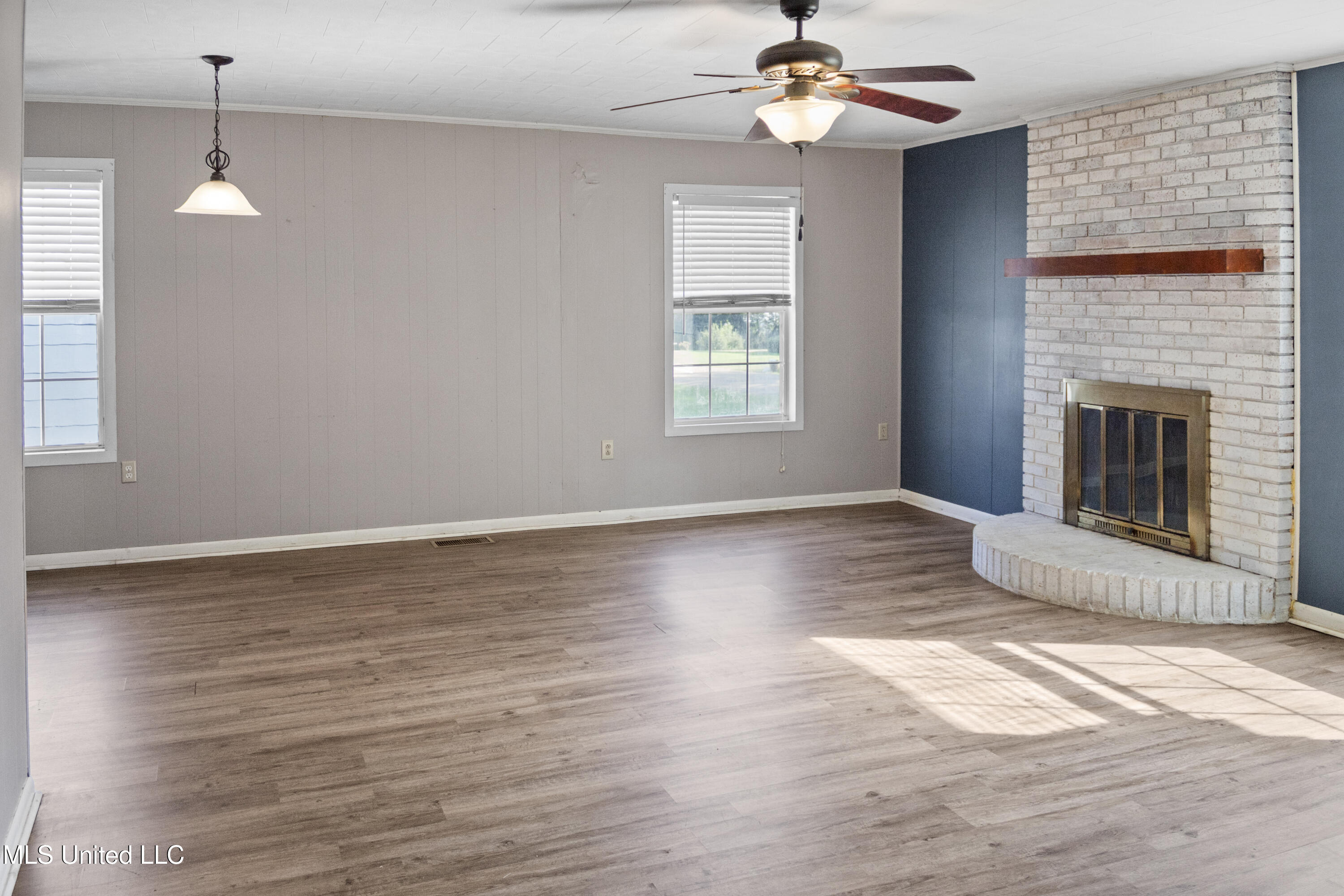 515 Lakeview Avenue McComb, MS 39648 - Photo 4 of 27 4