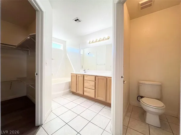 $1,895 | 8448 Barossa Court, Las Vegas, NV 89117