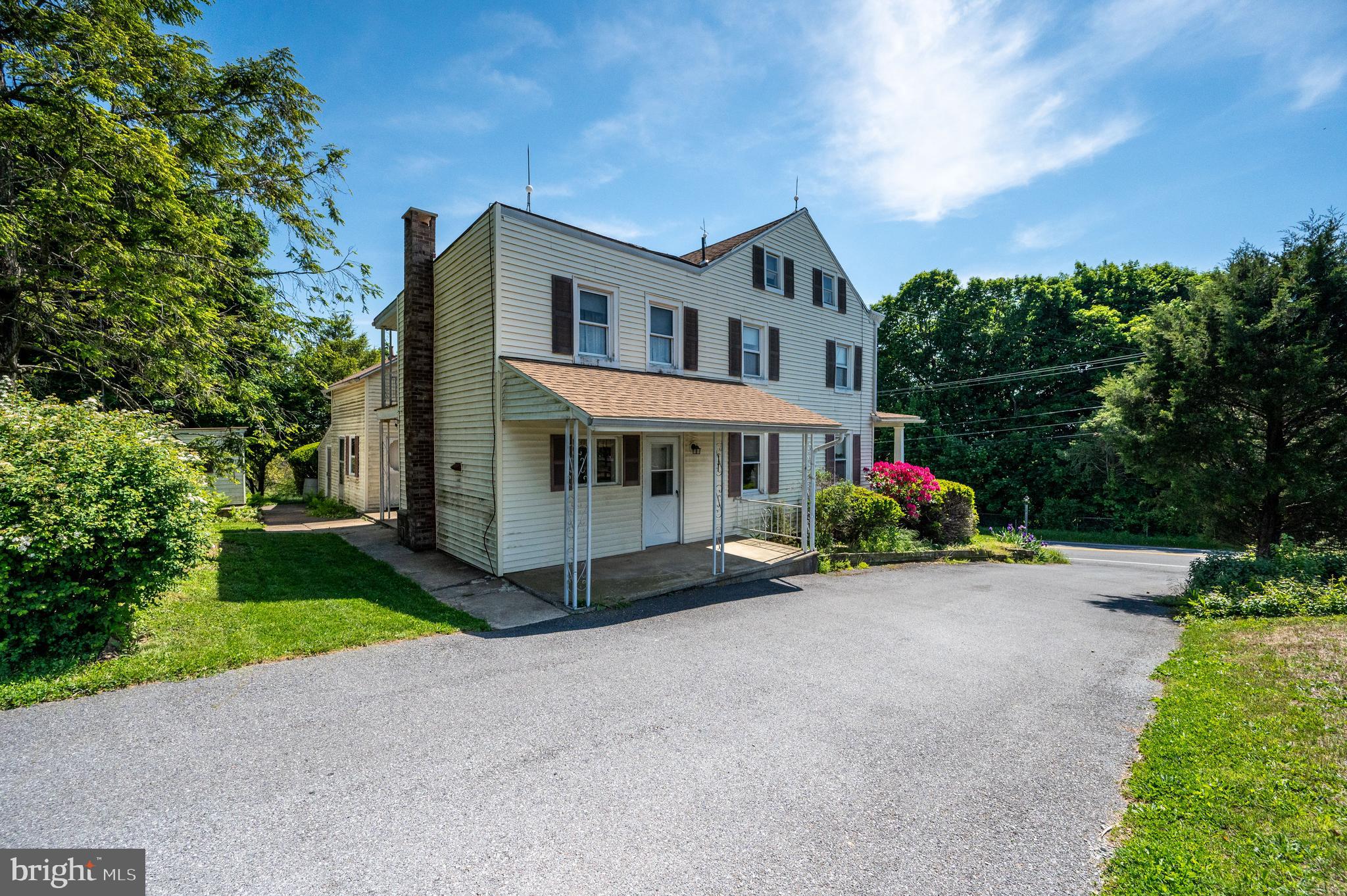 3577 State Hill Road Reading, PA 19608 - Photo 5 of 51 Main House Side View