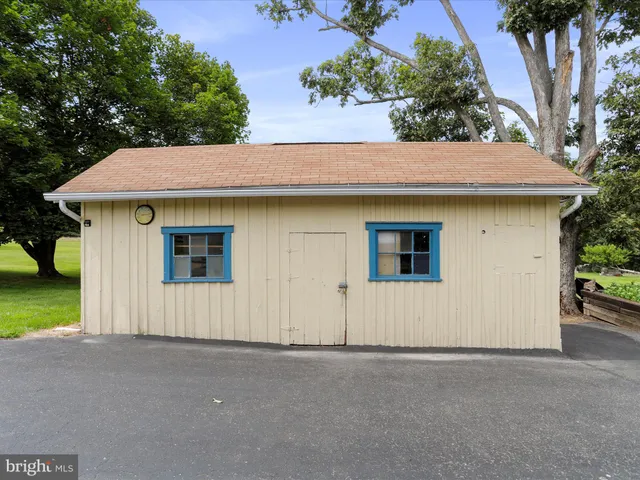 a view of a house with a outdoor space