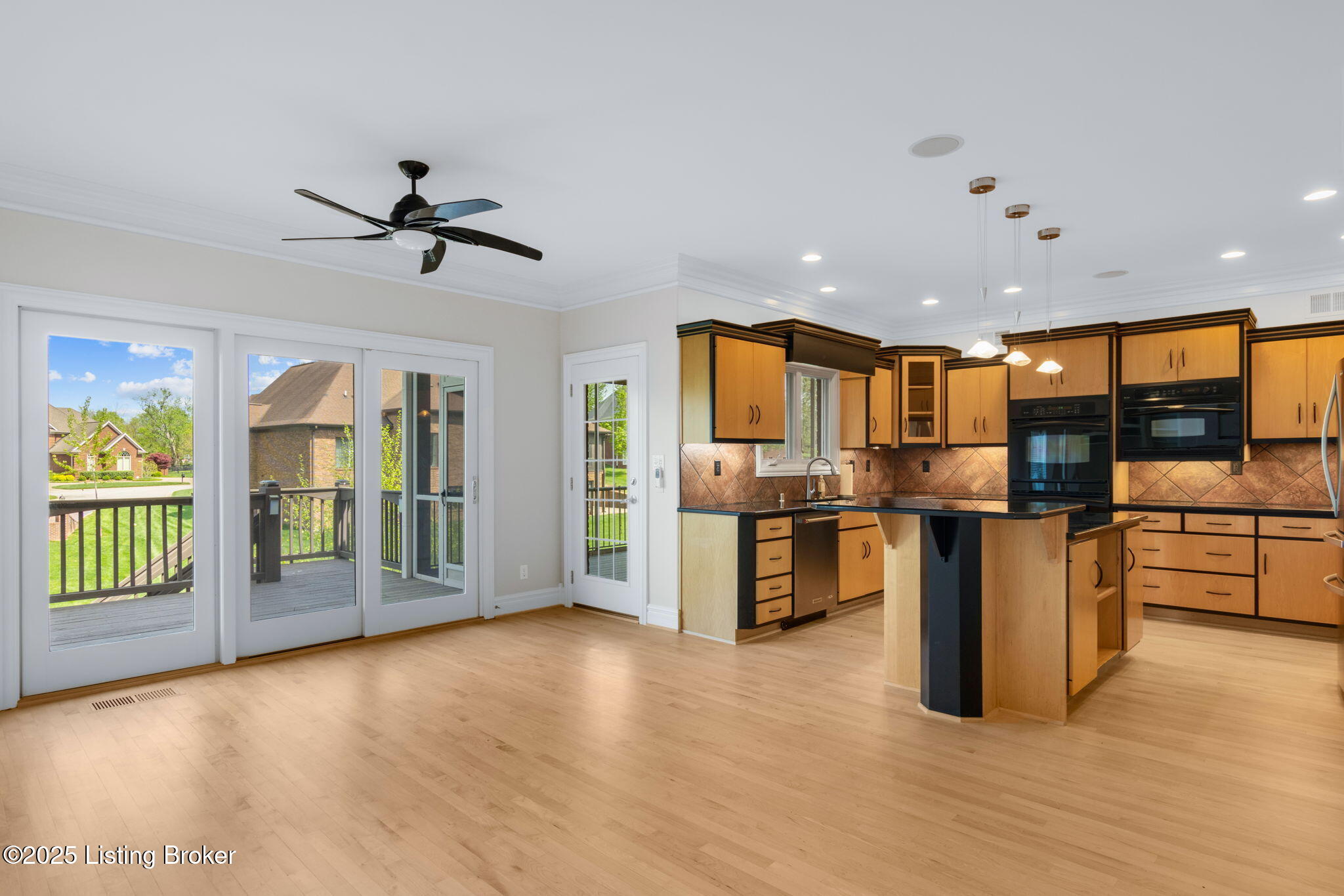 2907 Doe Ridge Court Prospect, KY 40059 - Photo 16 of 49 Kitchen dining area