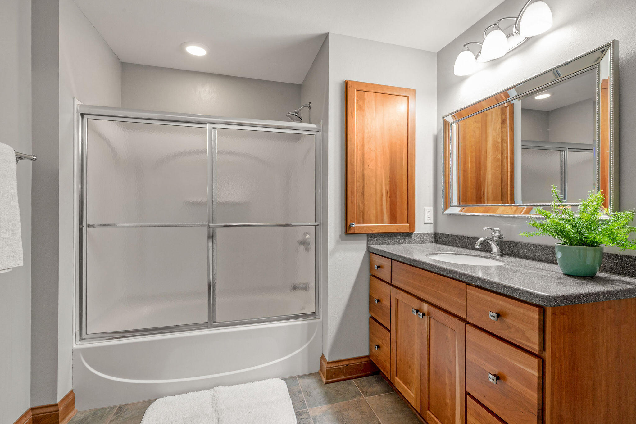 11092 Sutton Ridge Drive Mequon, WI 53097 - Photo 32 of 40 Lower Level Bath