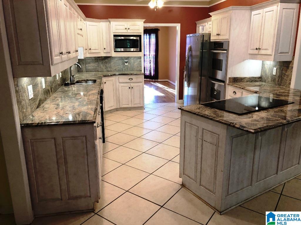 106 Southgate Road Rainbow City, AL 35906 - Photo 6 of 34