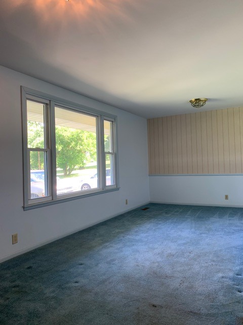 580 Vanderbilt Road Mount Juliet, TN 37122 - Photo 6 of 27 an empty room with a window