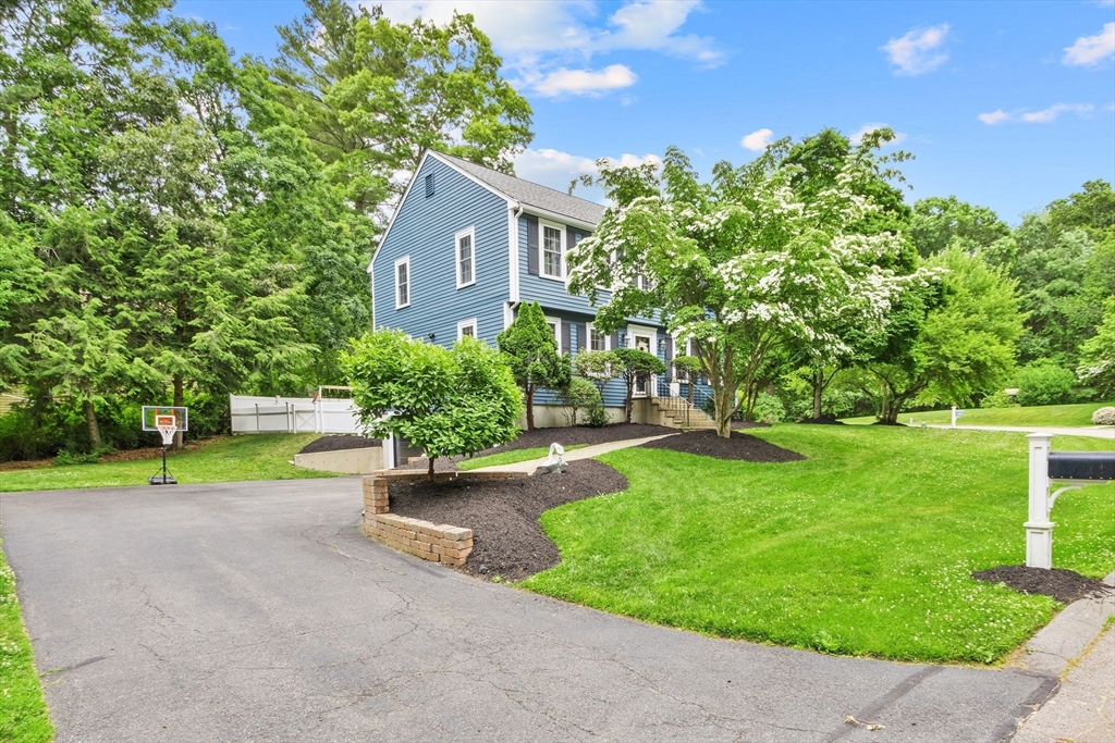 1 Castle Road Medway, MA 02053 - Photo 3 of 37