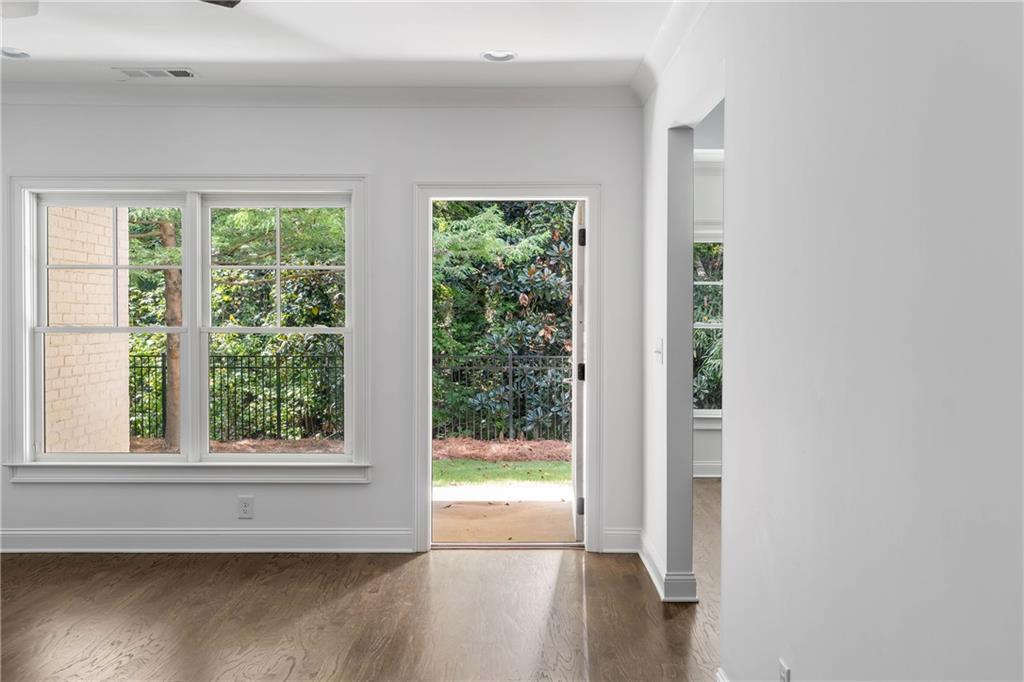 1760 Barclay Cl Northwest Atlanta, GA 30318 - Photo 38 of 45