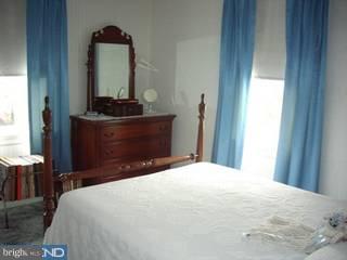 205 Strathmore Road Havertown, PA 19083 - Photo 5 of 6