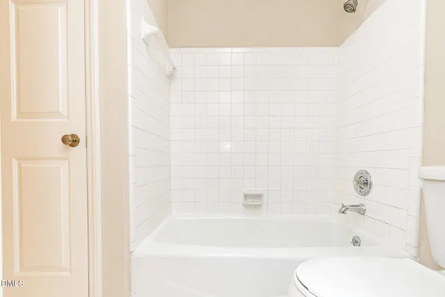 $1,695 | 1021 Brighthurst Drive, Unit 307, Raleigh, NC 27605