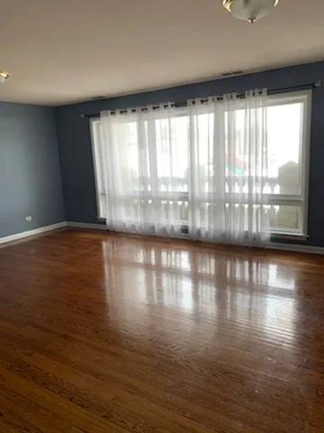 $2,000 | 2626 Flossmoor Road, Unit 2W, Flossmoor, IL 60422