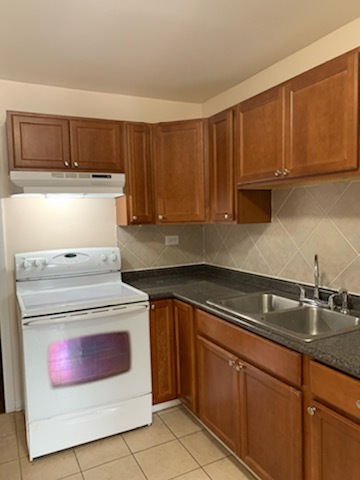 2626 Flossmoor Road, Unit 2W Flossmoor, IL 60422 - Photo 4 of 14