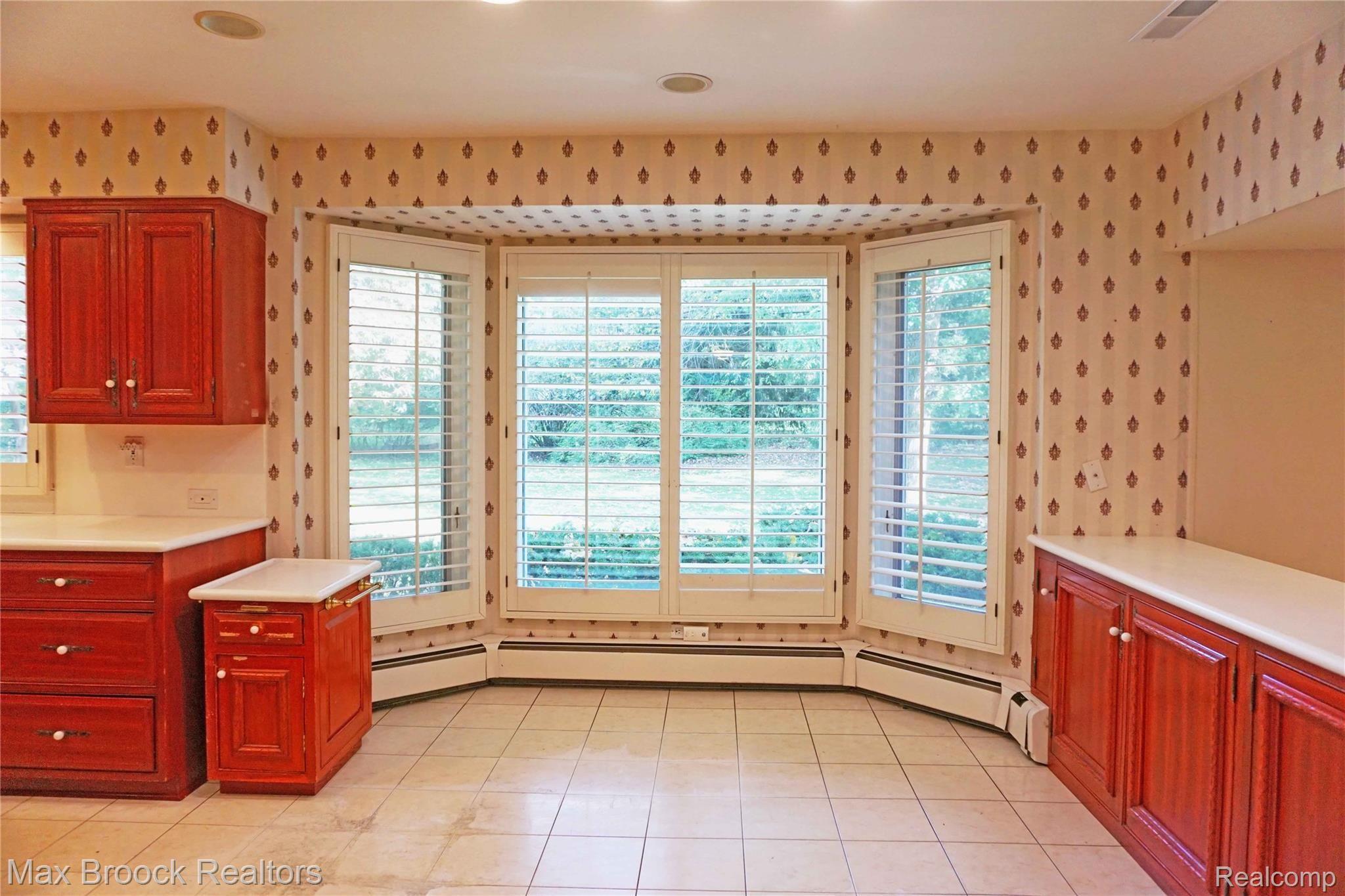 5105 Echo Road Bloomfield Hills, MI 48302 - Photo 9 of 36 DSC02220.jpg