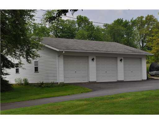 1105 Winfield Road Cabot, PA 16023 - Photo 3 of 17 Parking Lot/Garage.