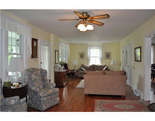 1105 Winfield Road Cabot, PA 16023 - Photo 5 of 17 Living Room.