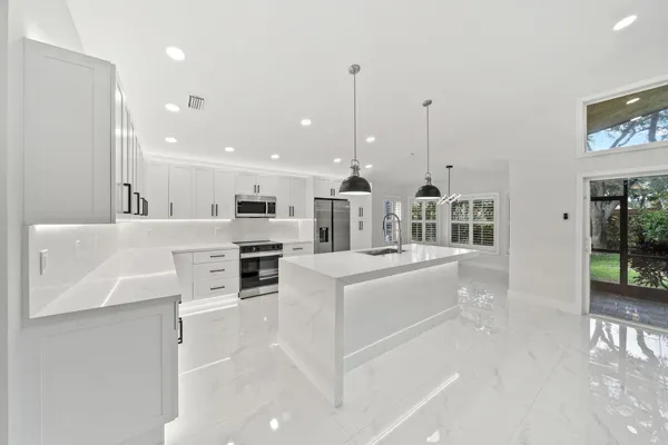 $599,000 | 7273 Kea Lani Drive, Boynton Beach, FL 33437