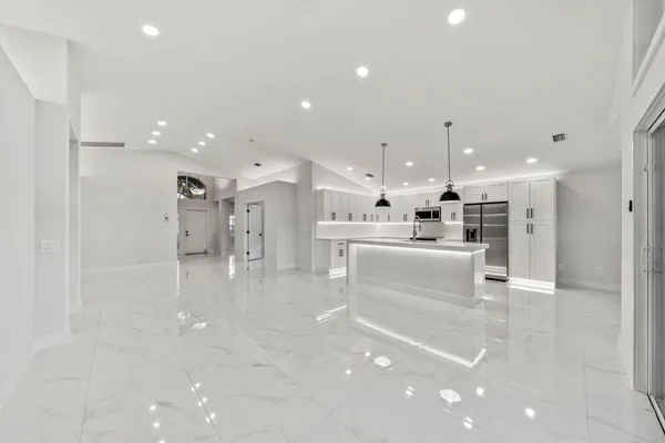 $599,000 | 7273 Kea Lani Drive, Boynton Beach, FL 33437