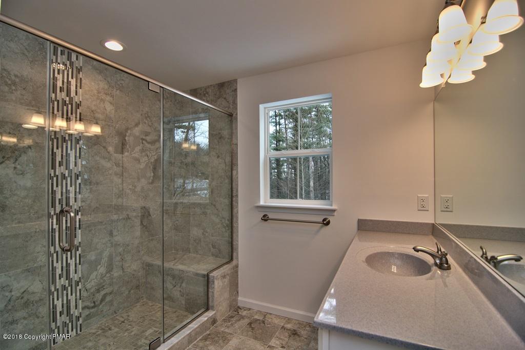 V7 Godfrey's Gate Road Stroudsburg, PA 18360 - Photo 48 of 63 Master Bath View 1