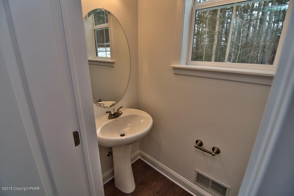V7 Godfrey's Gate Road Stroudsburg, PA 18360 - Photo 55 of 63 Half Bath