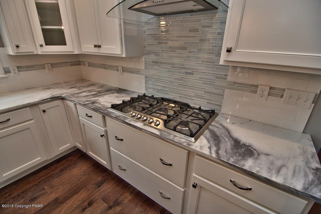 V7 Godfrey's Gate Road Stroudsburg, PA 18360 - Photo 10 of 63 Kitchen View 09