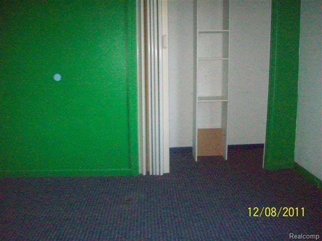 3560 Ravenswood Road Port Huron, MI 48060 - Photo 9 of 14 9.jpg