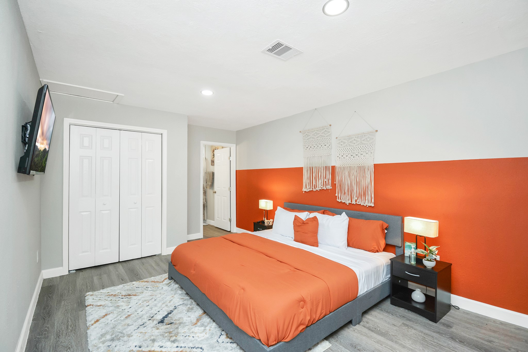 4710 Paradise Lane Houston, TX 77048 - Photo 31 of 42 a bed room with a bed and a night stand