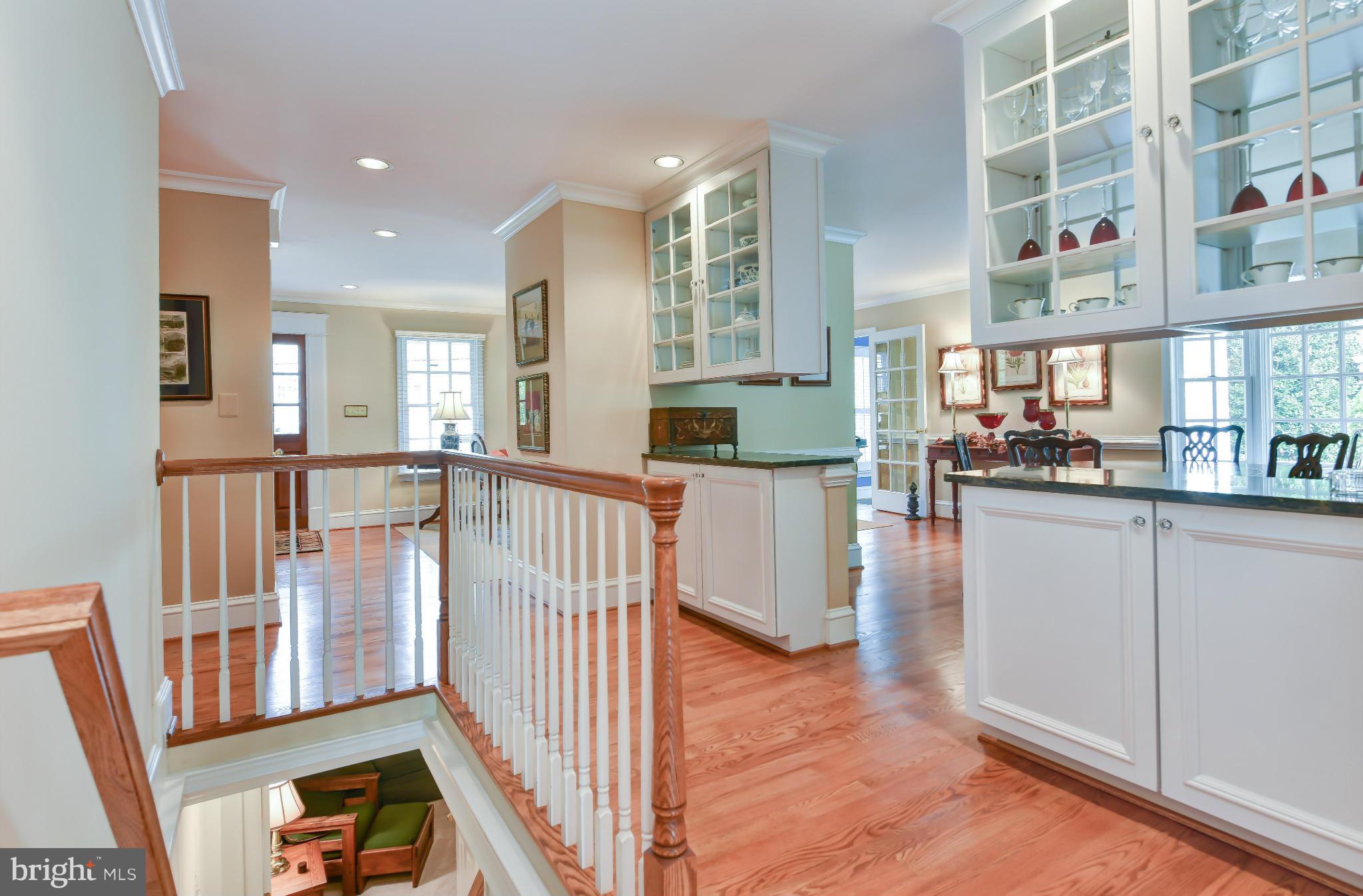 2107 Windsor Road Alexandria, VA 22307 - Photo 12 of 37 Interior (General)