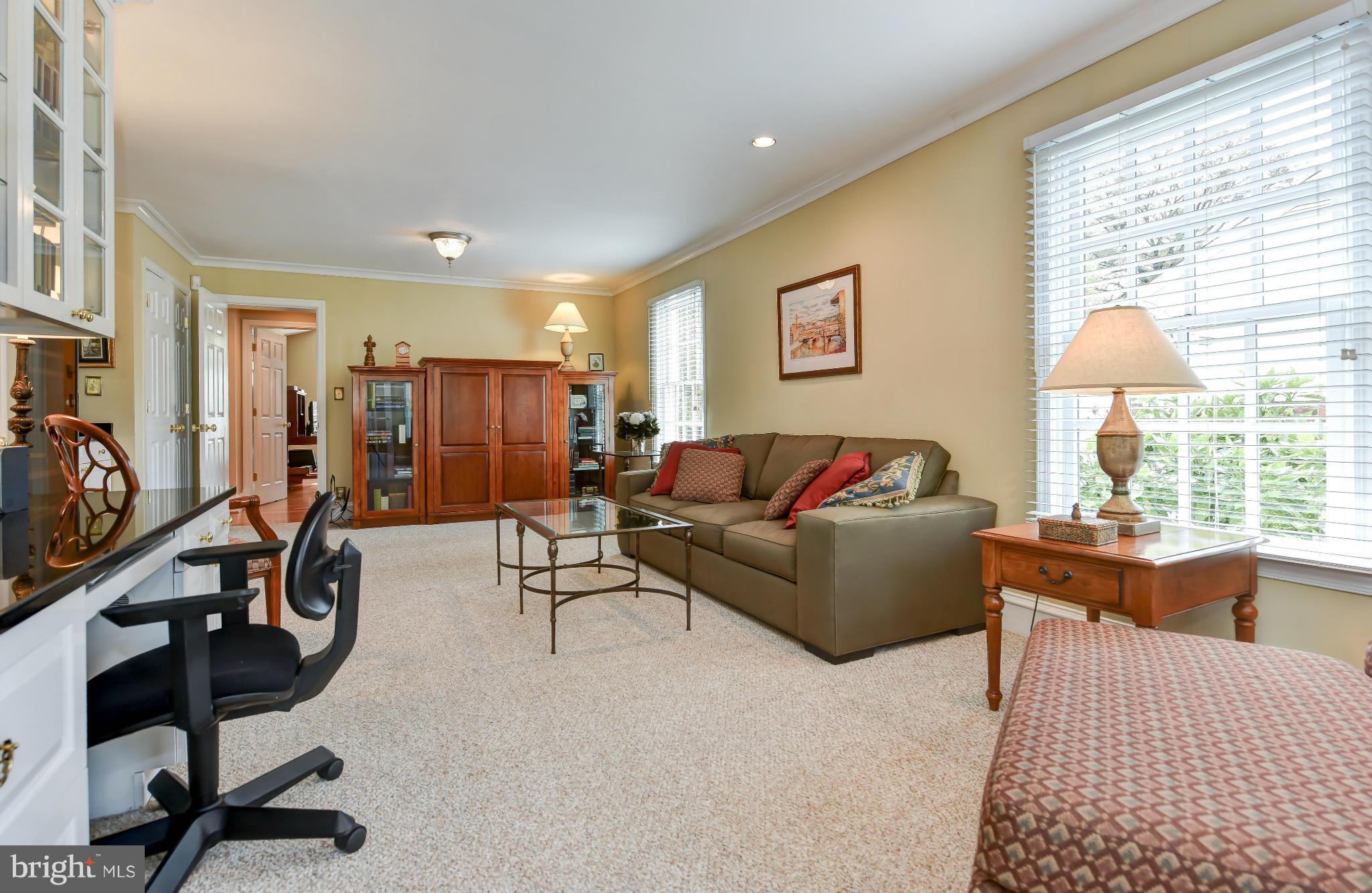 2107 Windsor Road Alexandria, VA 22307 - Photo 13 of 37 Family Room