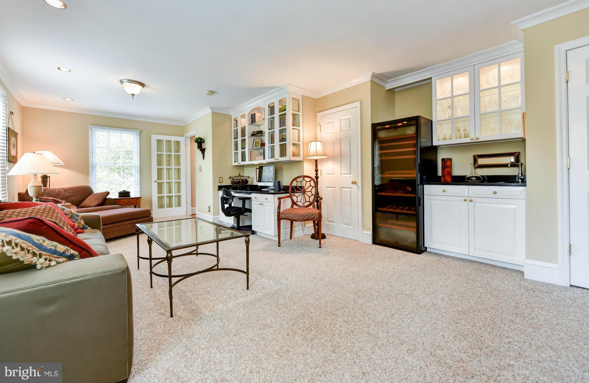 2107 Windsor Road Alexandria, VA 22307 - Photo 14 of 37 Family Room