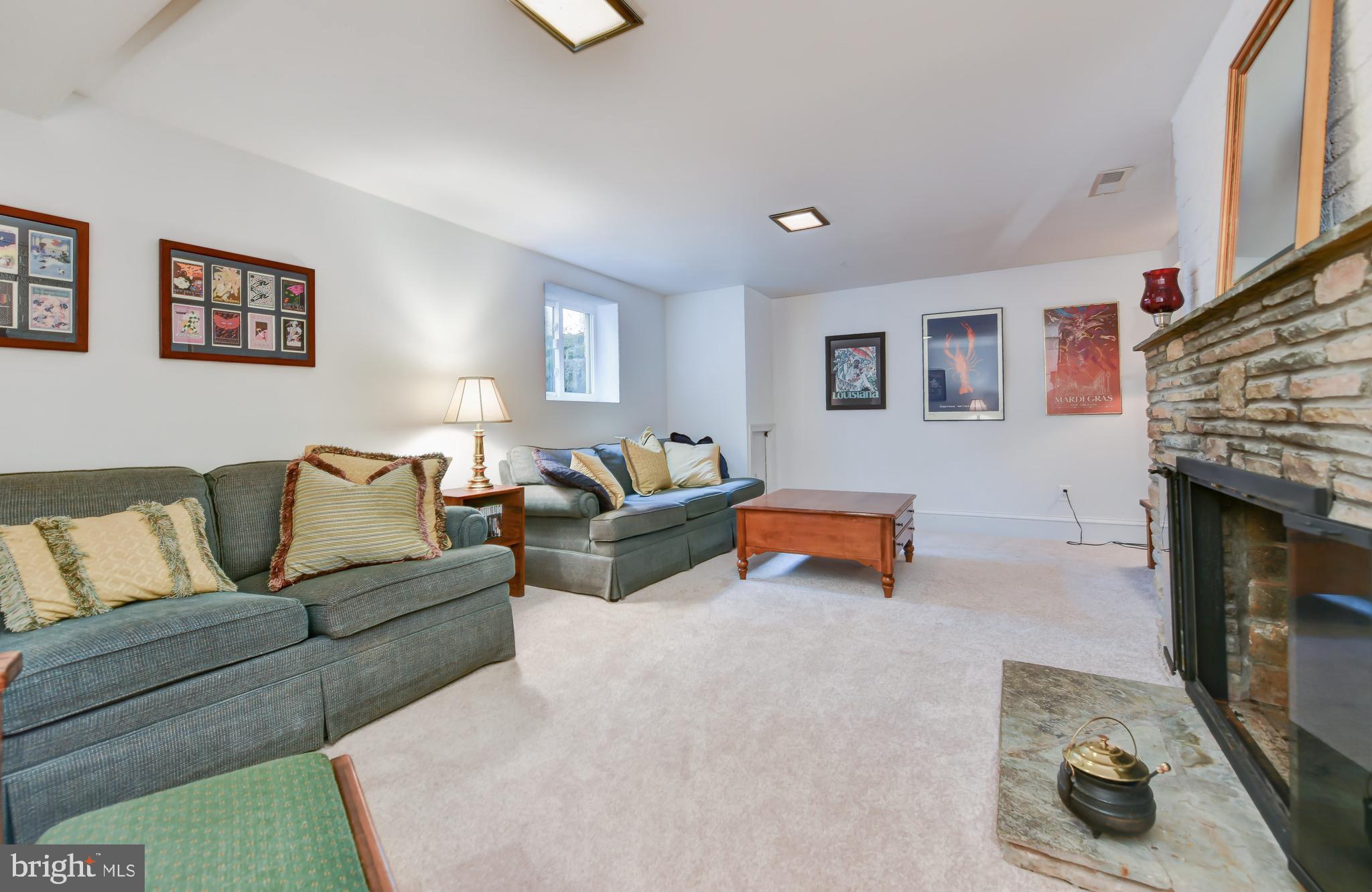 2107 Windsor Road Alexandria, VA 22307 - Photo 29 of 37 Gallery Image 29