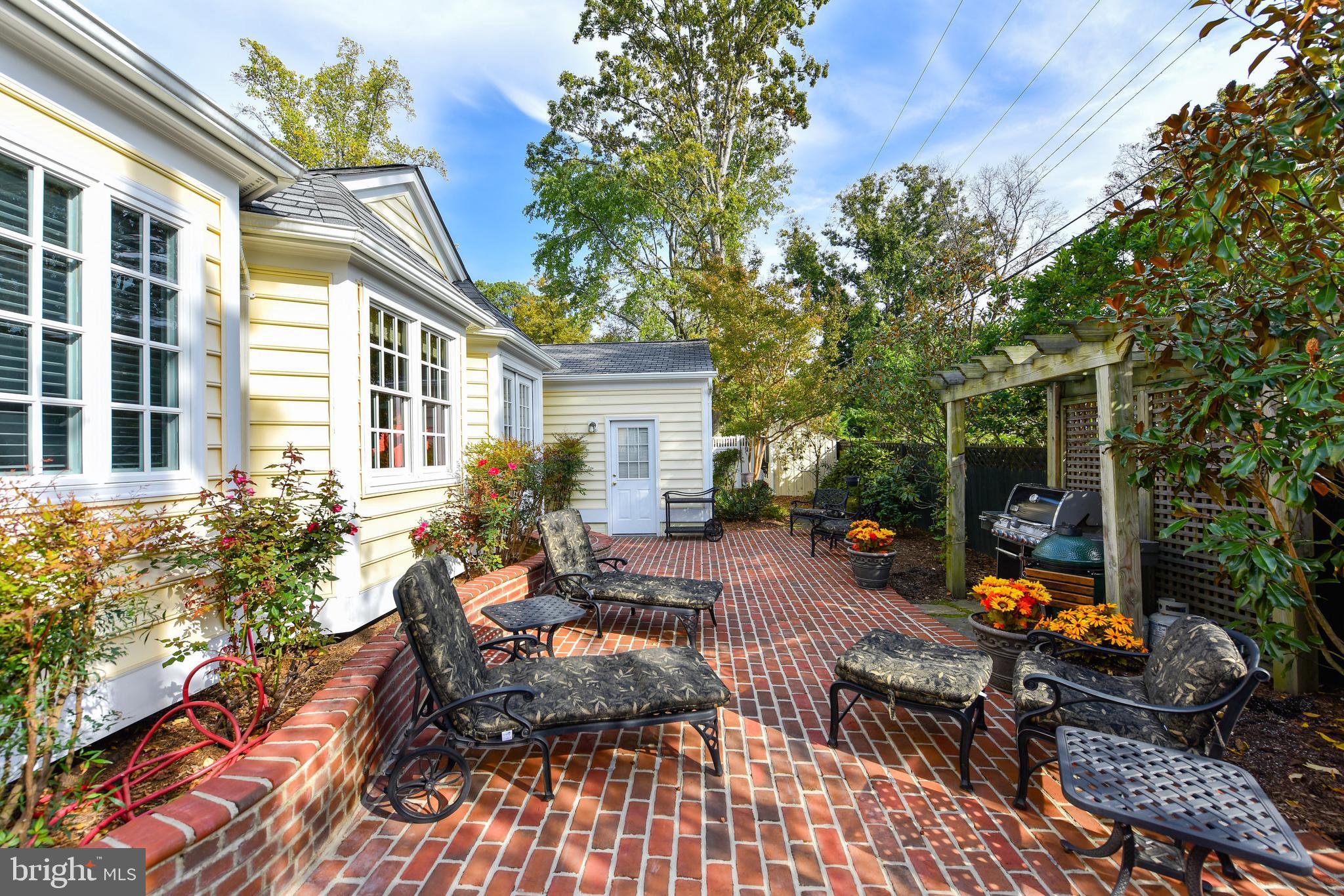 2107 Windsor Road Alexandria, VA 22307 - Photo 32 of 37 Gallery Image 32
