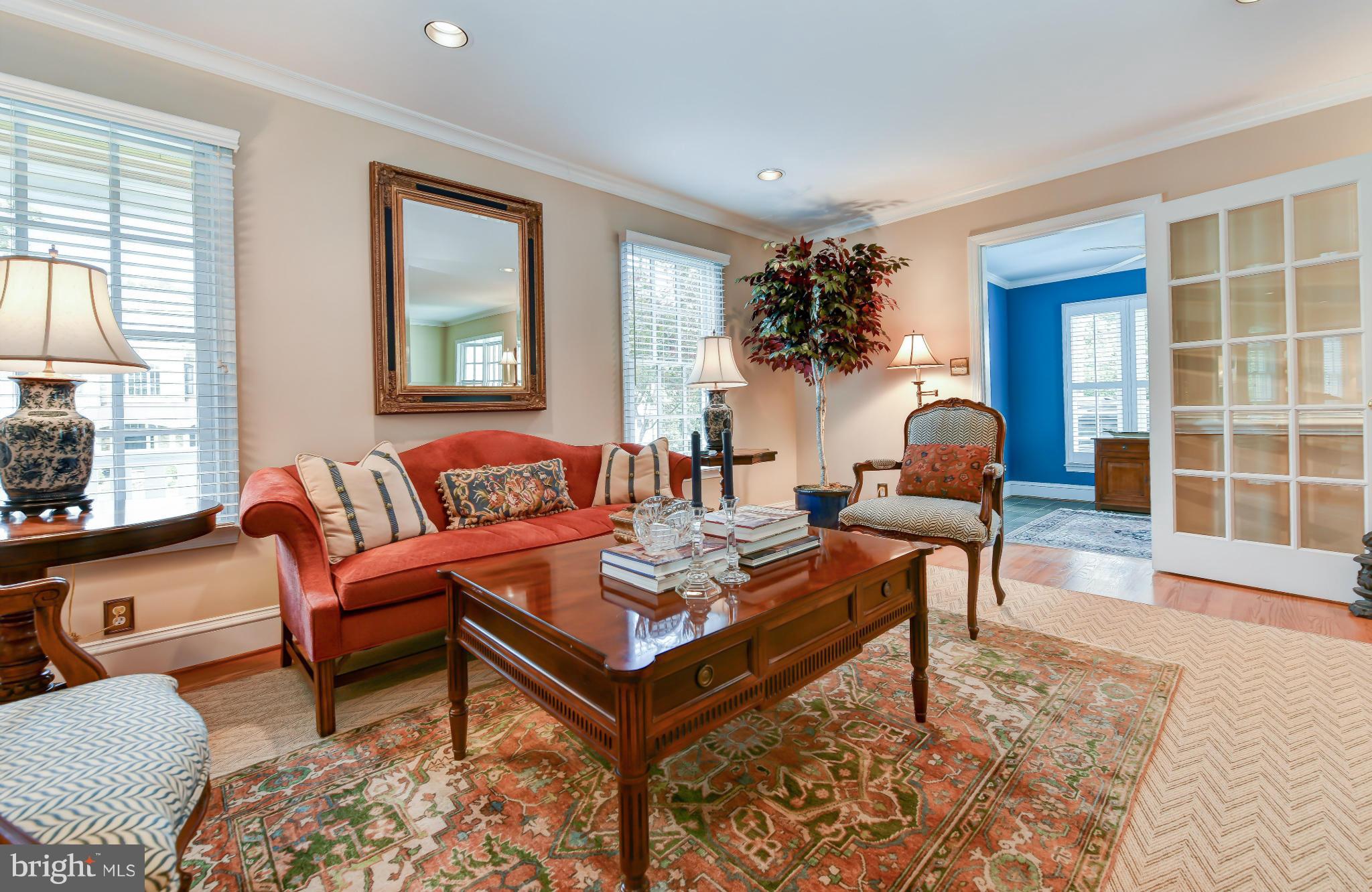 2107 Windsor Road Alexandria, VA 22307 - Photo 7 of 37 Living Room
