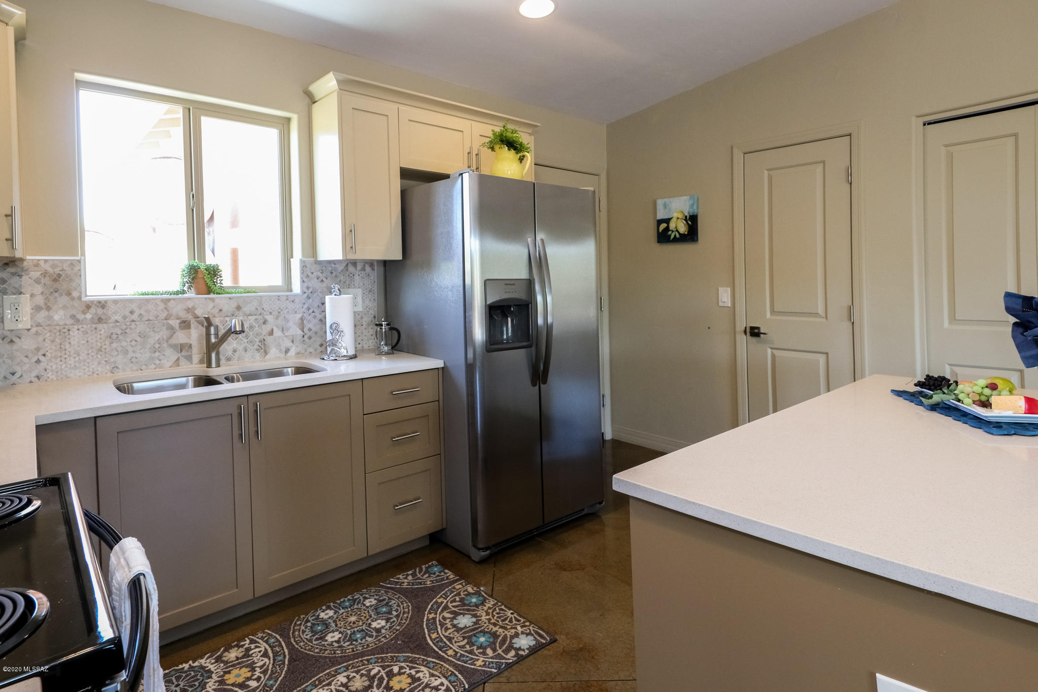 10348 West Rudasill Road Tucson, AZ 85743 - Photo 5 of 25 Kitchen4