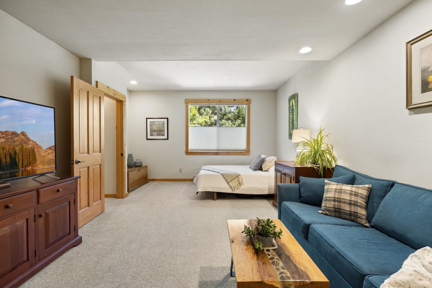 10193 Martis Valley Road, Unit A Truckee, CA 96161 - Photo 20 of 27