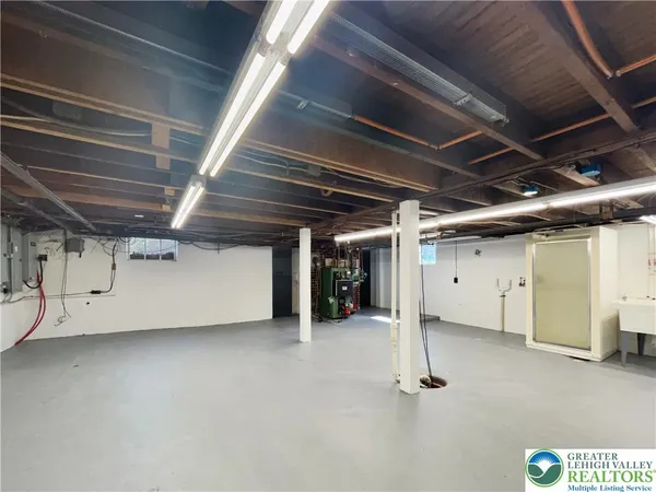 a view of a garage