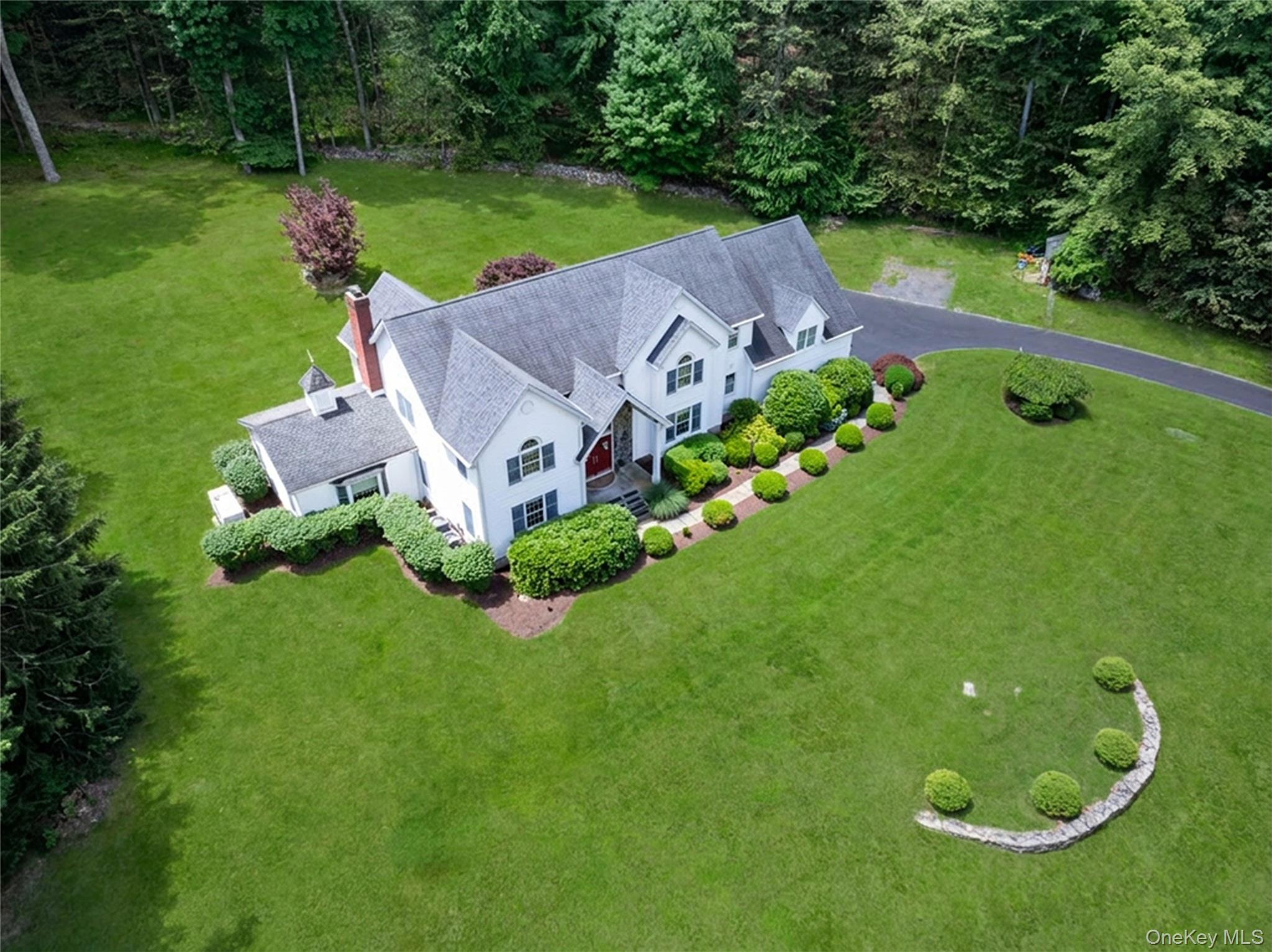 10 Adams Farm Road Katonah, NY 10536 - Photo 5 of 43
