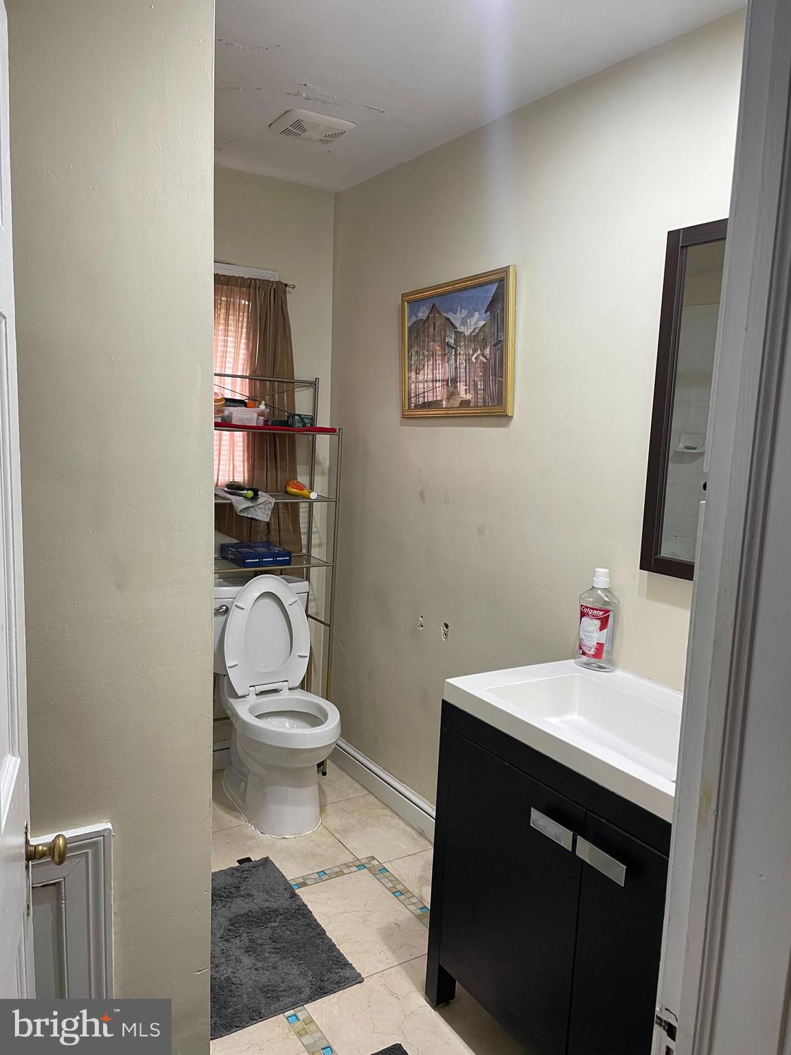9405 Ox Road Lorton, VA 22079 - Photo 30 of 38 Main level full bath