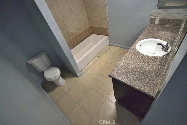 $1,250 | 3504 Pioneer Drive, Bakersfield, CA 93306