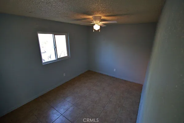 $1,250 | 3504 Pioneer Drive, Bakersfield, CA 93306
