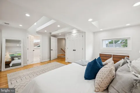 $565,000 | 4014 37th Street, Mount Rainier, MD 20712