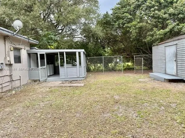 $2,900 | 4333 Southwest 51st Street, Dania Beach, FL 33314