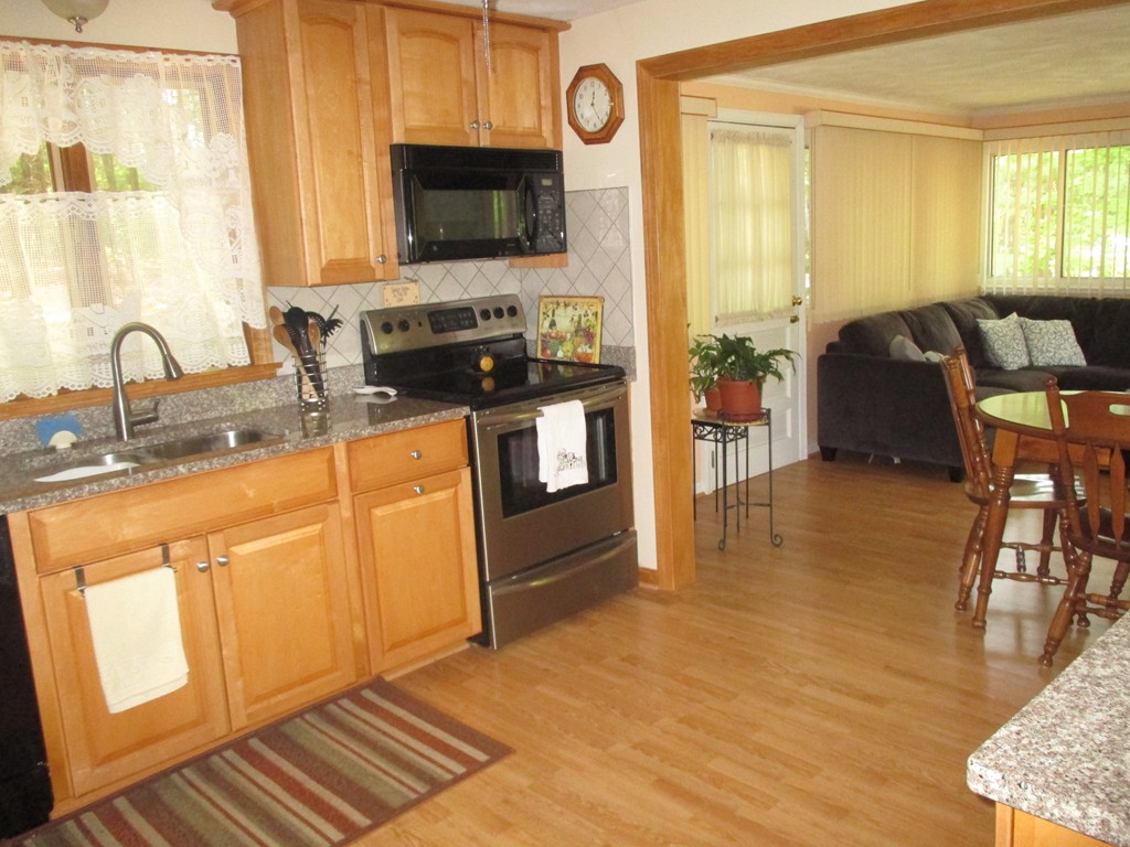 13 Connolly Road Billerica, MA 01821 - Photo 2 of 25 Gallery Image 2