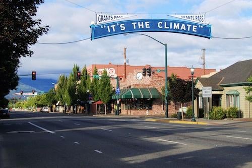 897 Ferry Road Grants Pass, OR 97526 - Photo 19 of 23 Climate-sign