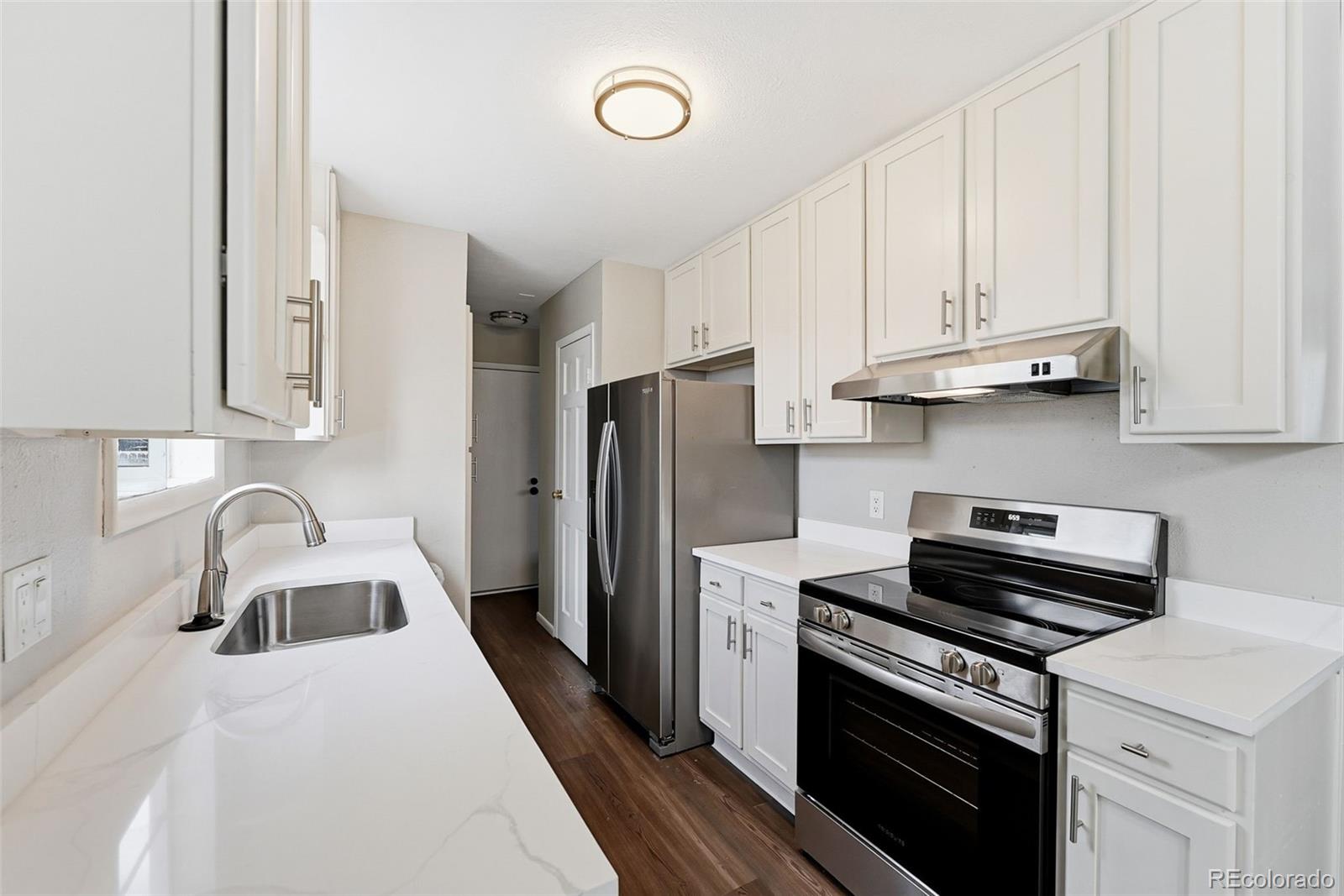 10509 Kline Way Westminster, CO 80021 - Photo 12 of 40