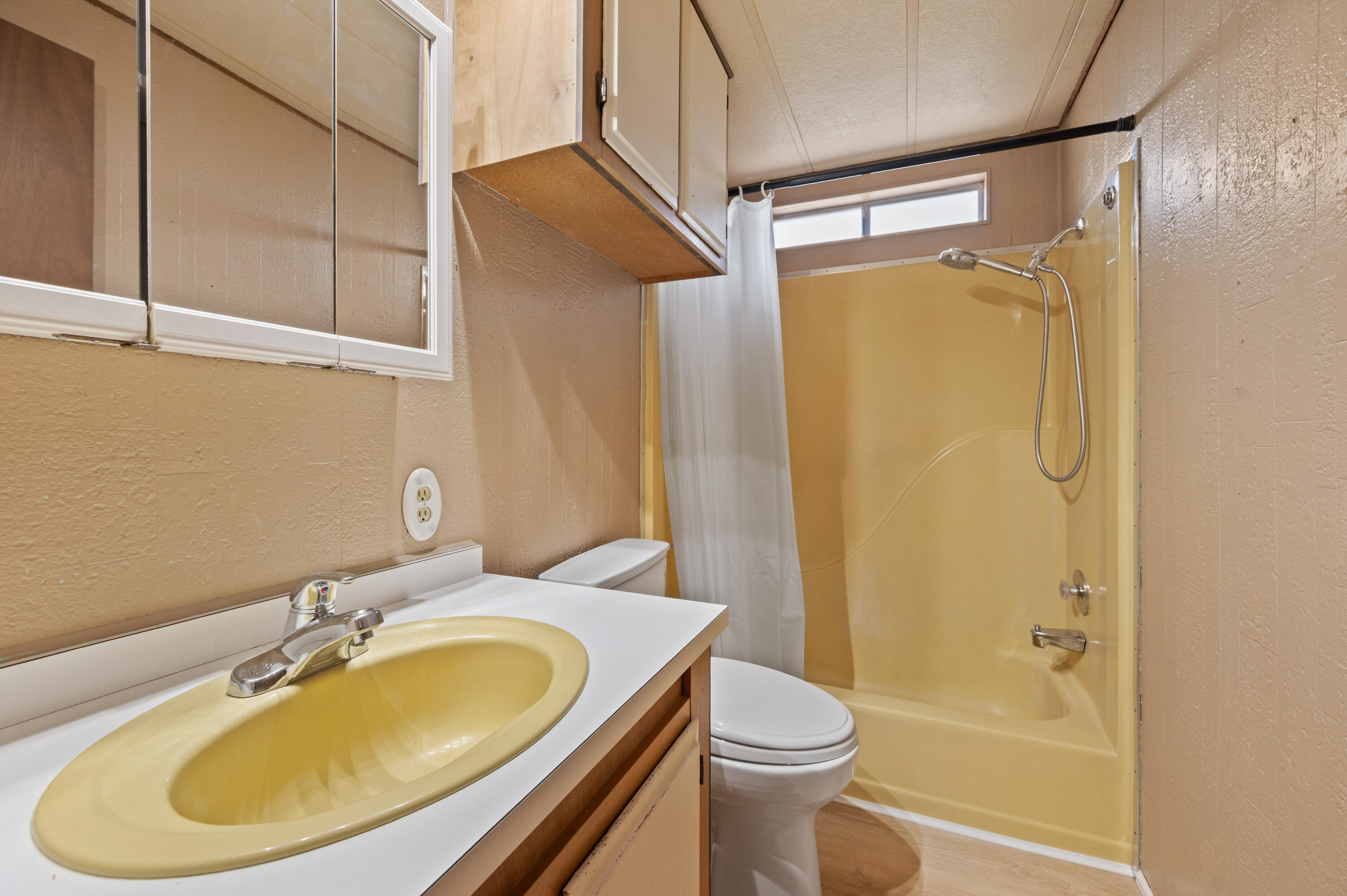 133 Southwest Tompsett Street Madras, OR 97741 - Photo 20 of 56