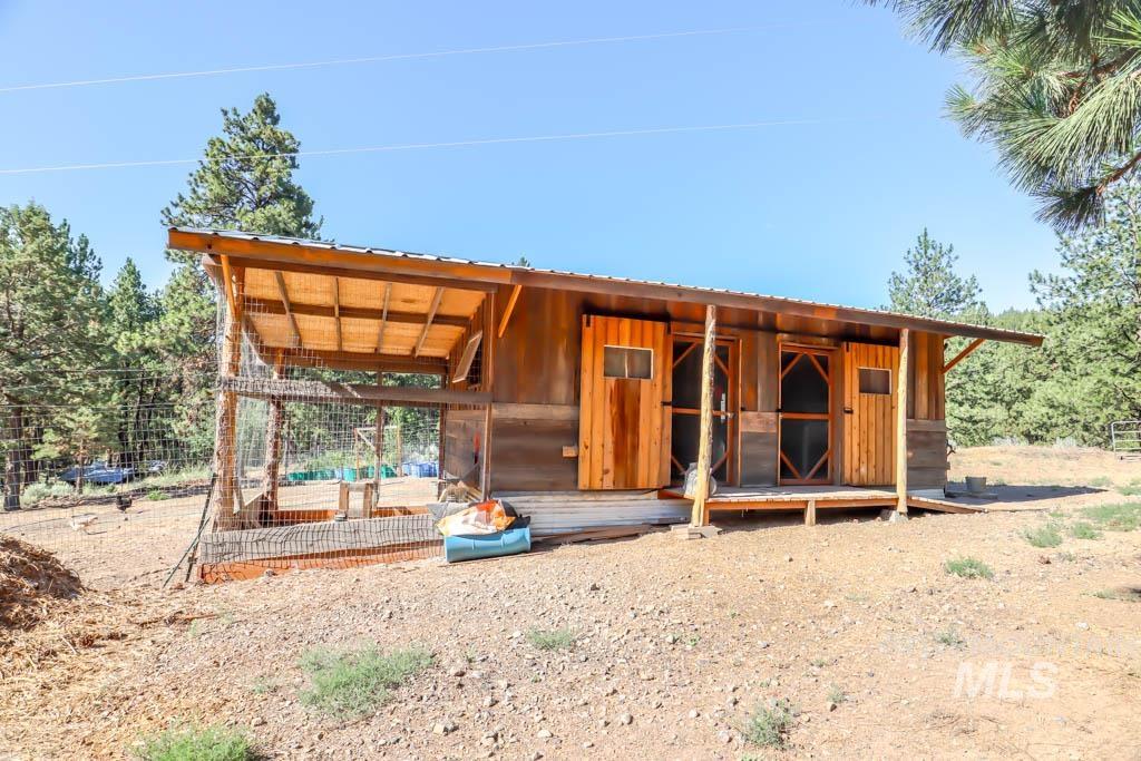 32290 Rice Road Unity, OR 97884 - Photo 5 of 45 View of subject property with a mountain backdrop