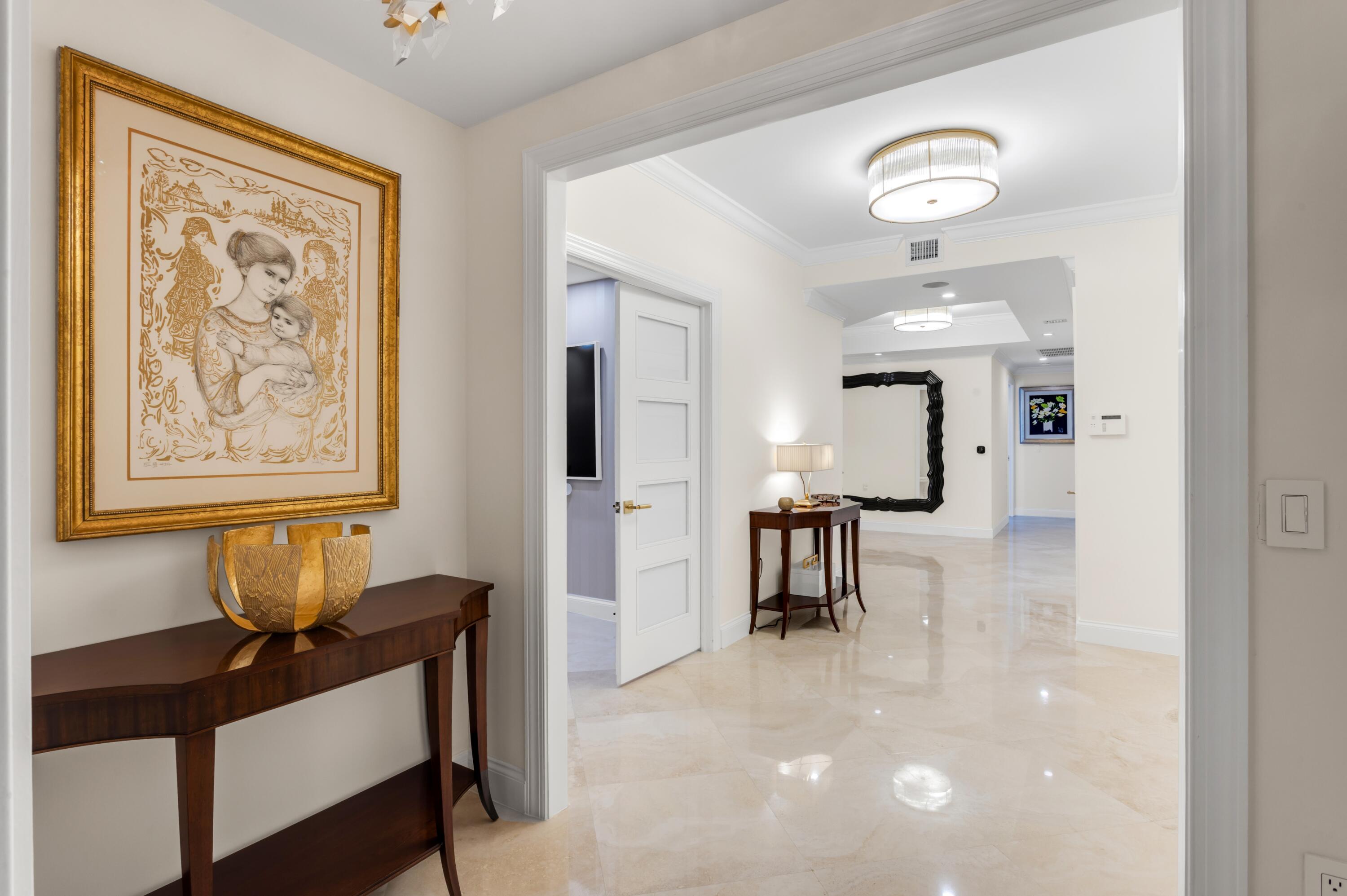 400 South Ocean Boulevard, Unit R25 Boca Raton, FL 33432 - Photo 2 of 56 FOYER