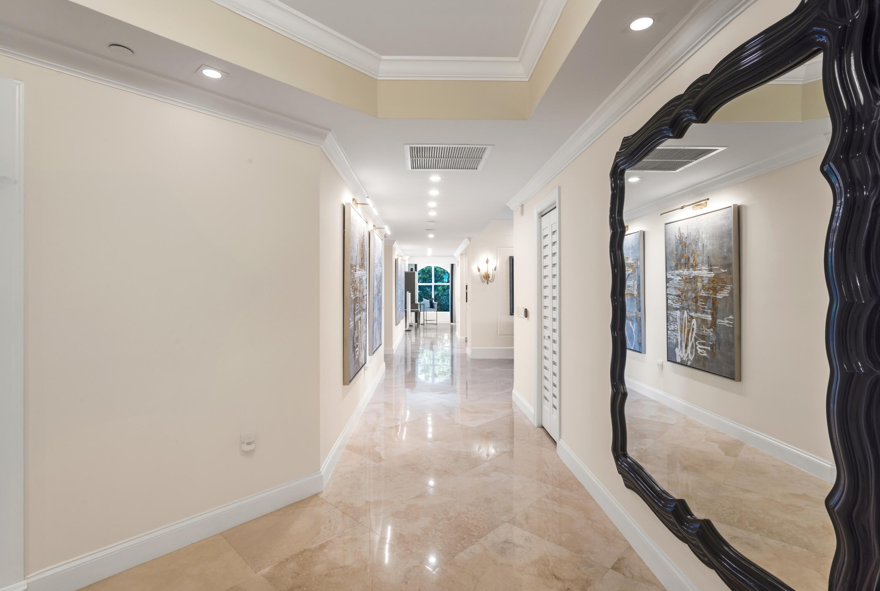 400 South Ocean Boulevard, Unit R25 Boca Raton, FL 33432 - Photo 3 of 56 FOYER