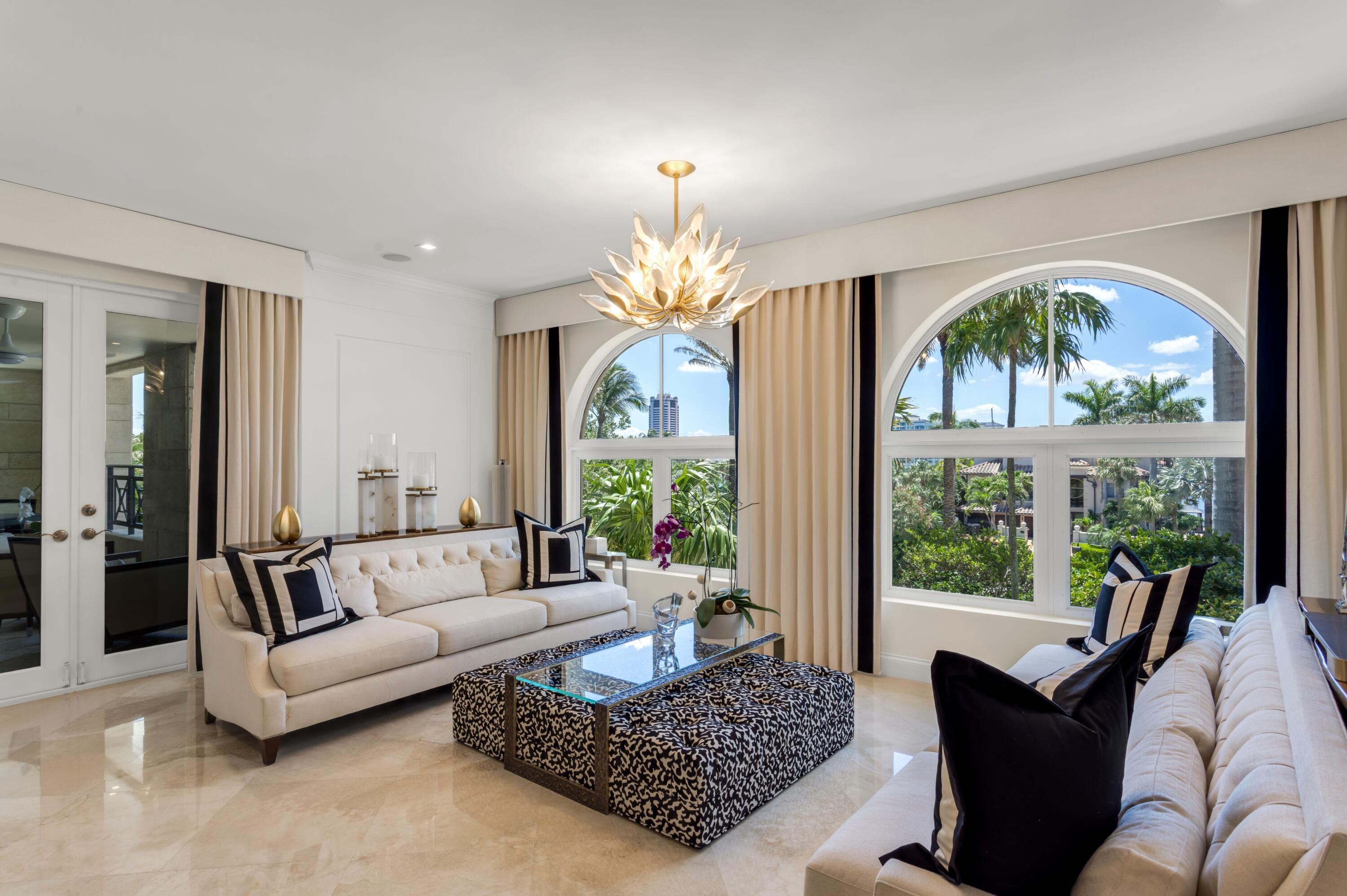 400 South Ocean Boulevard, Unit R25 Boca Raton, FL 33432 - Photo 5 of 56 LIVING ROOM