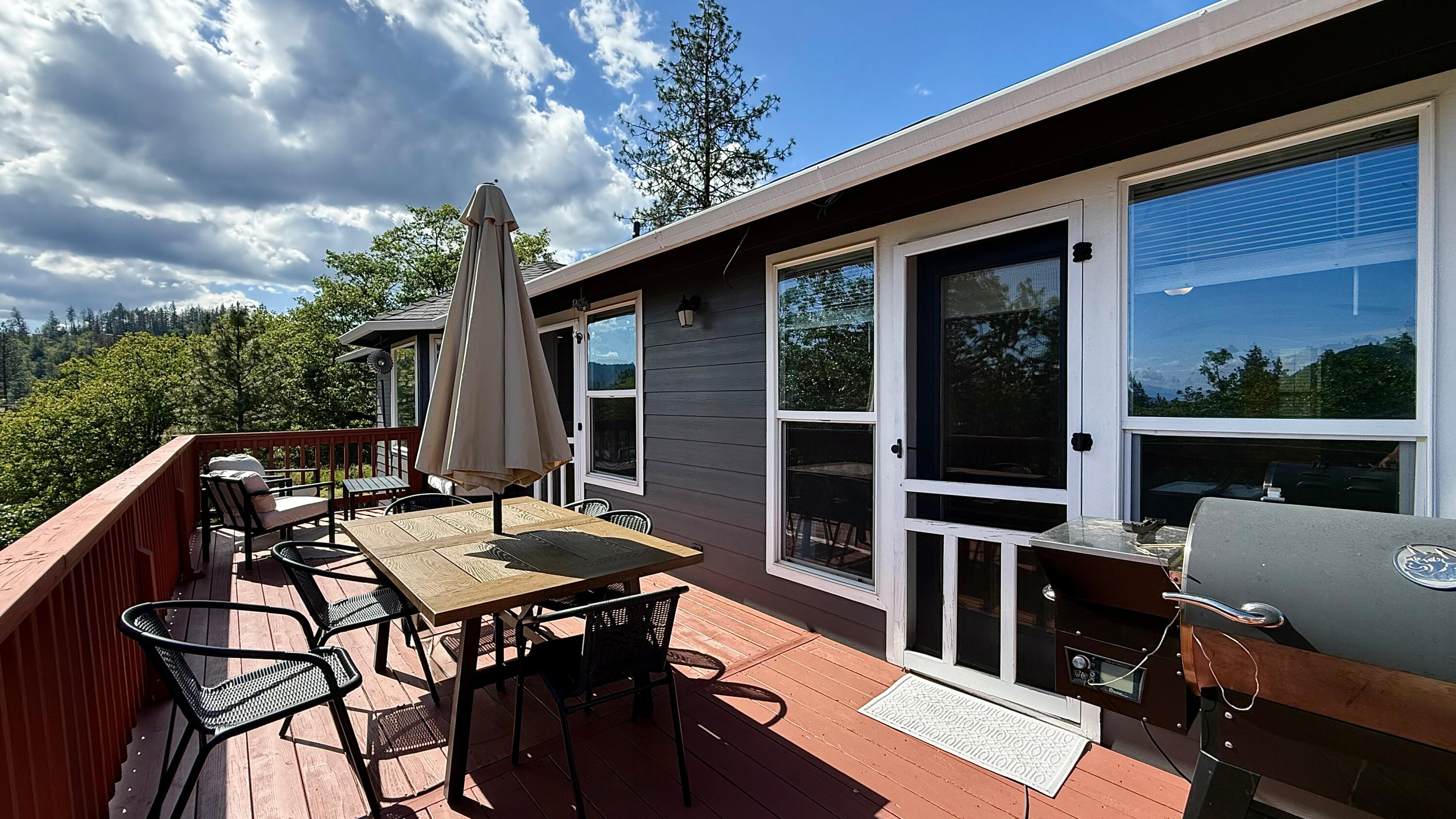 381 Pinetop Terrace Shady Cove, OR 97539 - Photo 24 of 66